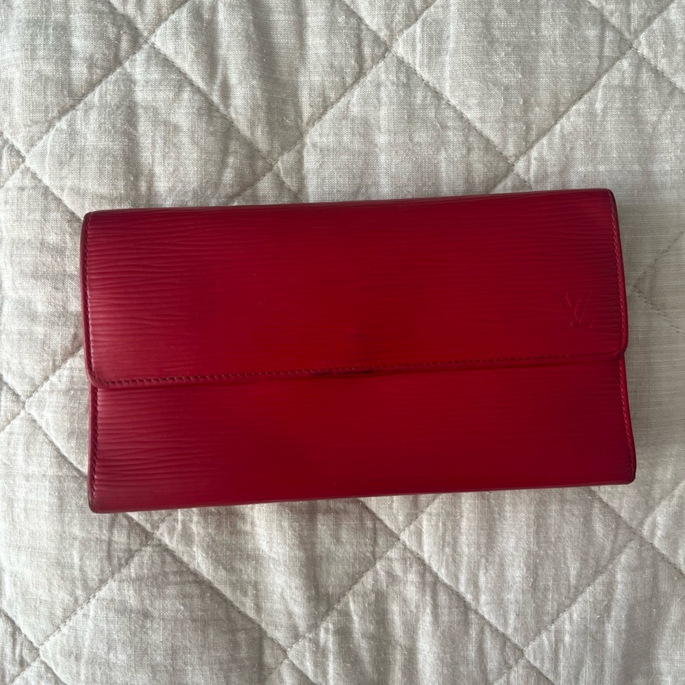 Louis Vuitton epi red wallet - Picture 2 of 11